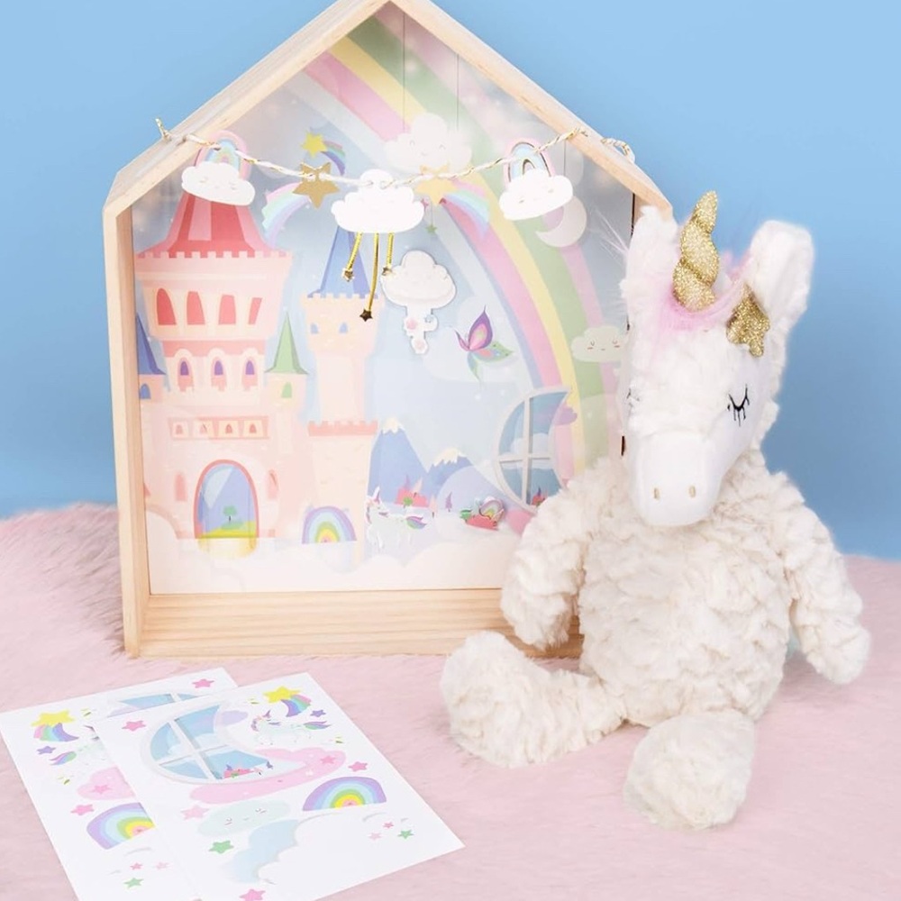 Story Magic Unicorn Dream Dollhouse with Plush Unicorn Toy